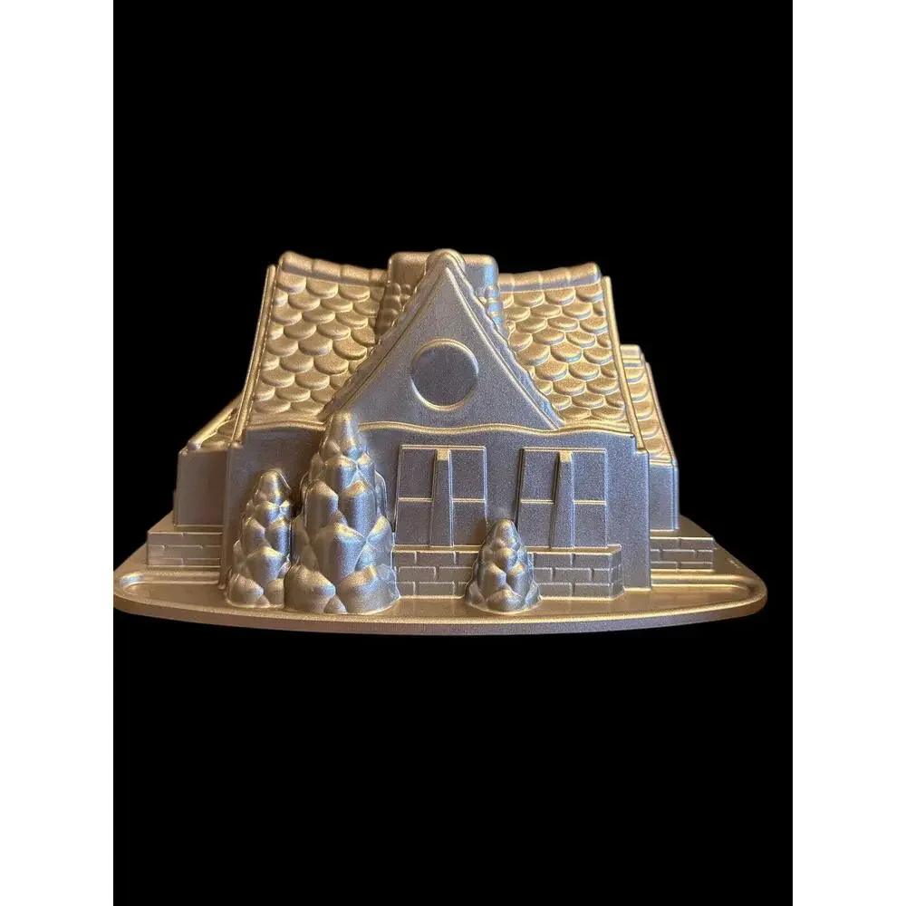Nordic Ware Gingerbread House Cake Pan Bundt Mold Christmas Baking Holidays